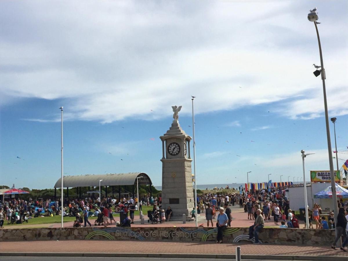 セマフォ スプラッシュ アパートメンツ Port Adelaide エクステリア 写真